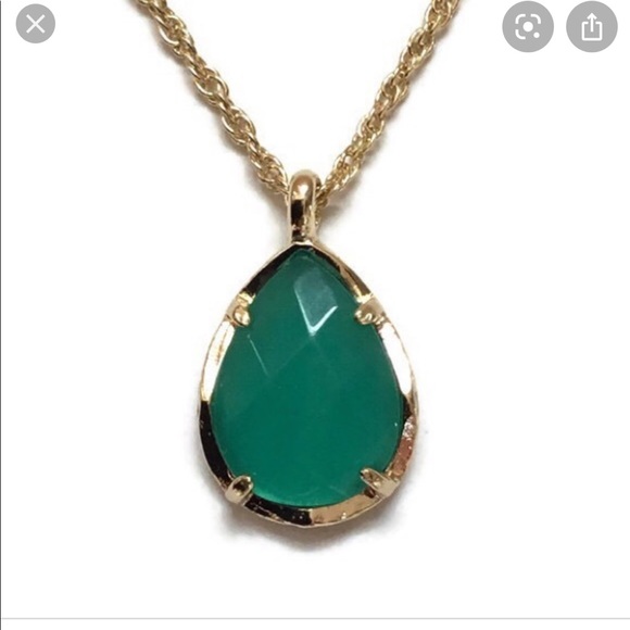 Kendra Scott Jewelry - Kendra Scott Kiri necklace